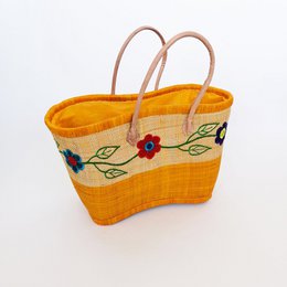 Handgefertigtes Rabane -Korb "Namakia" mit blumiger Stickerei