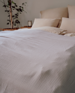 Muslin bedspread "Matilda" • Stone