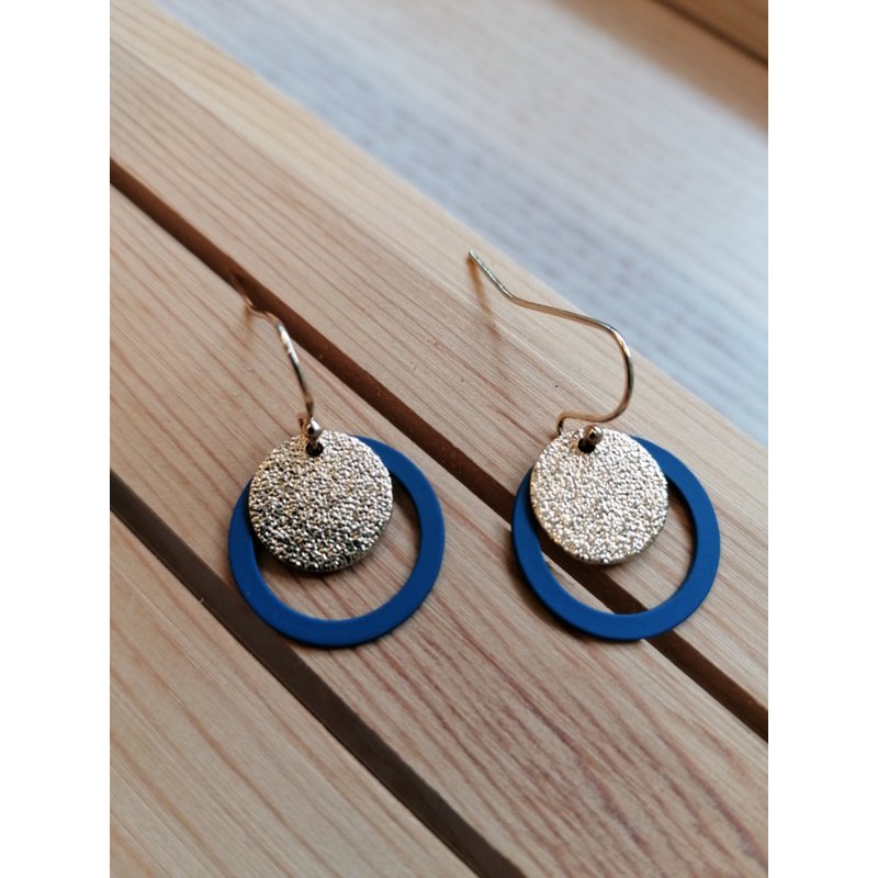 Polly (dark blue-gold)