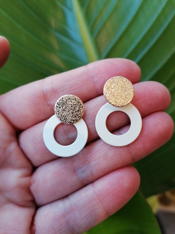 Dani (gold-white)