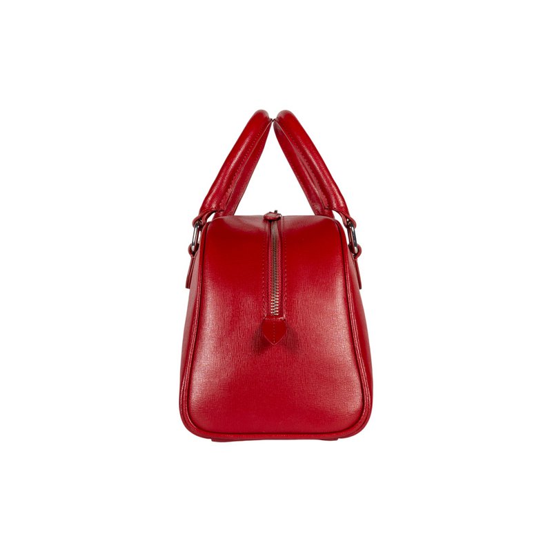 RB1034V | Borsa Bowling da Donna VIRGINIA in Vera Pelle Saffiano Made in Italy. Accessori in metallo Argento Lucido. Colore Rosso. Dimensioni: cm 35 x 19 x 14,5 + 12 (Luce manici)