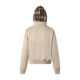 Vêtements raffinés – en tissu respirant avec des détails raffinés