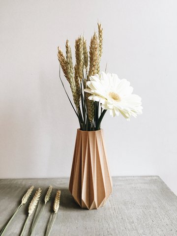 ORIGAMI VASE