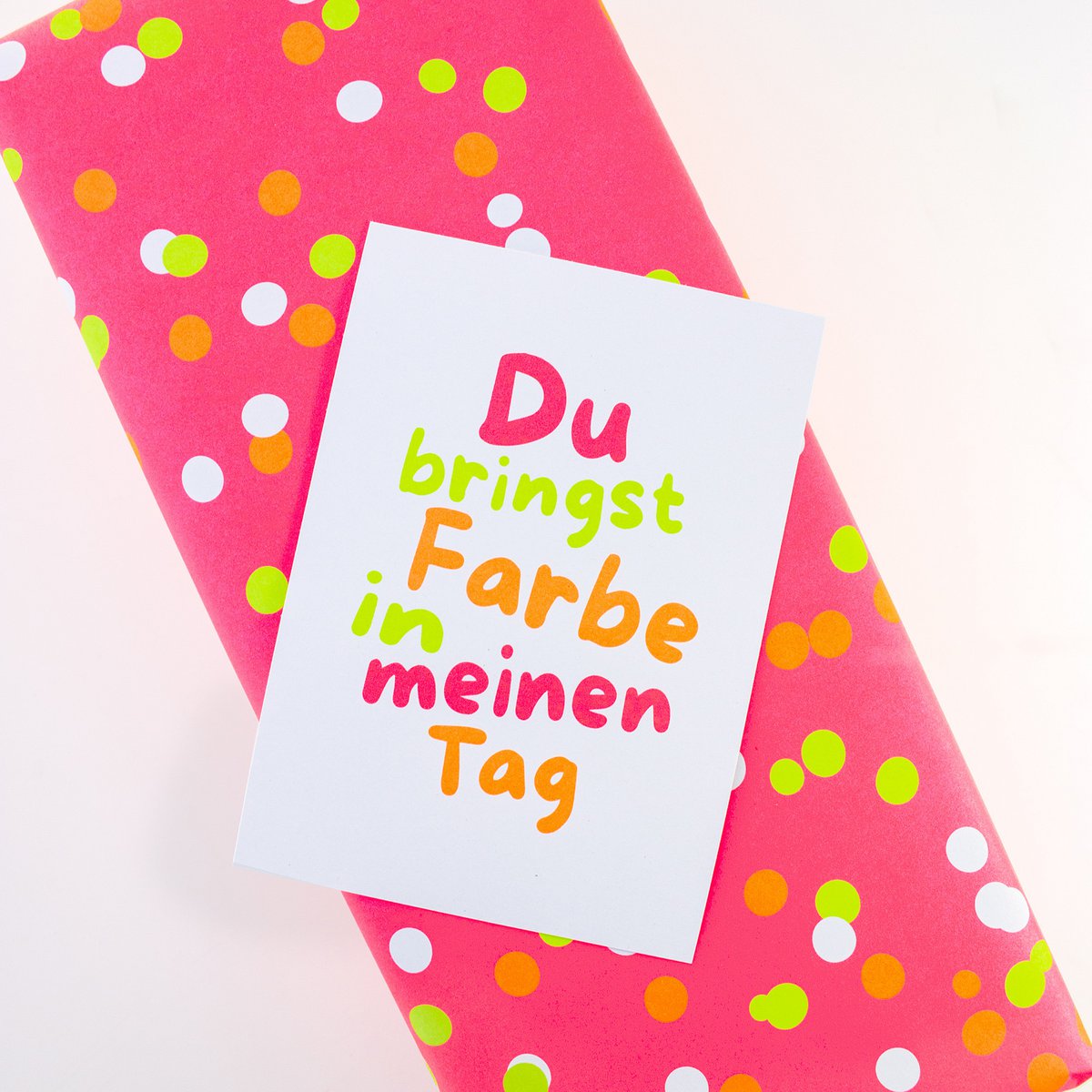 Ansichtkaart "Jij brengt kleur in mijn dag" gemaakt van gerecycled papier