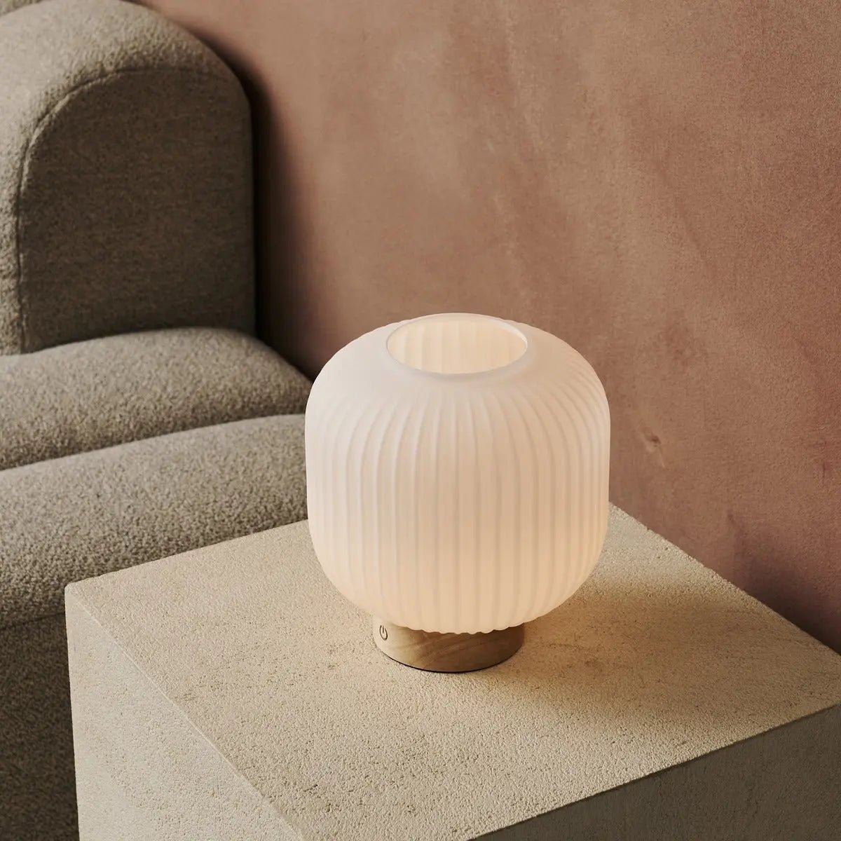 Lampe rechargeable unique Lyla marron clair