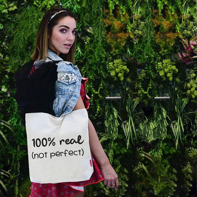 Totebags Big Bag Model "100% Real. Not Perfect"