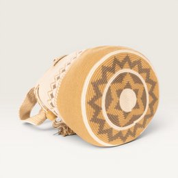 Geometrische Umhängetasche L | Karamell