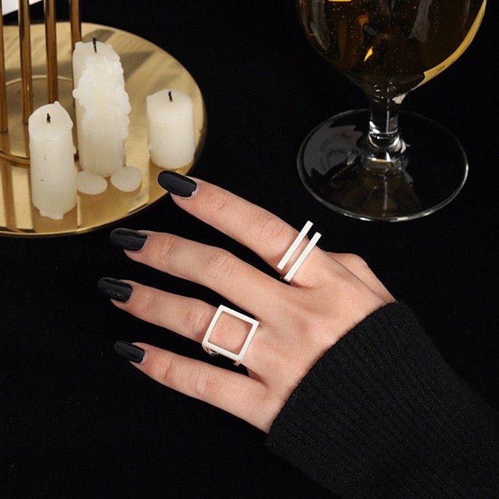 Bague double barre géométrique minimaliste audacieuse