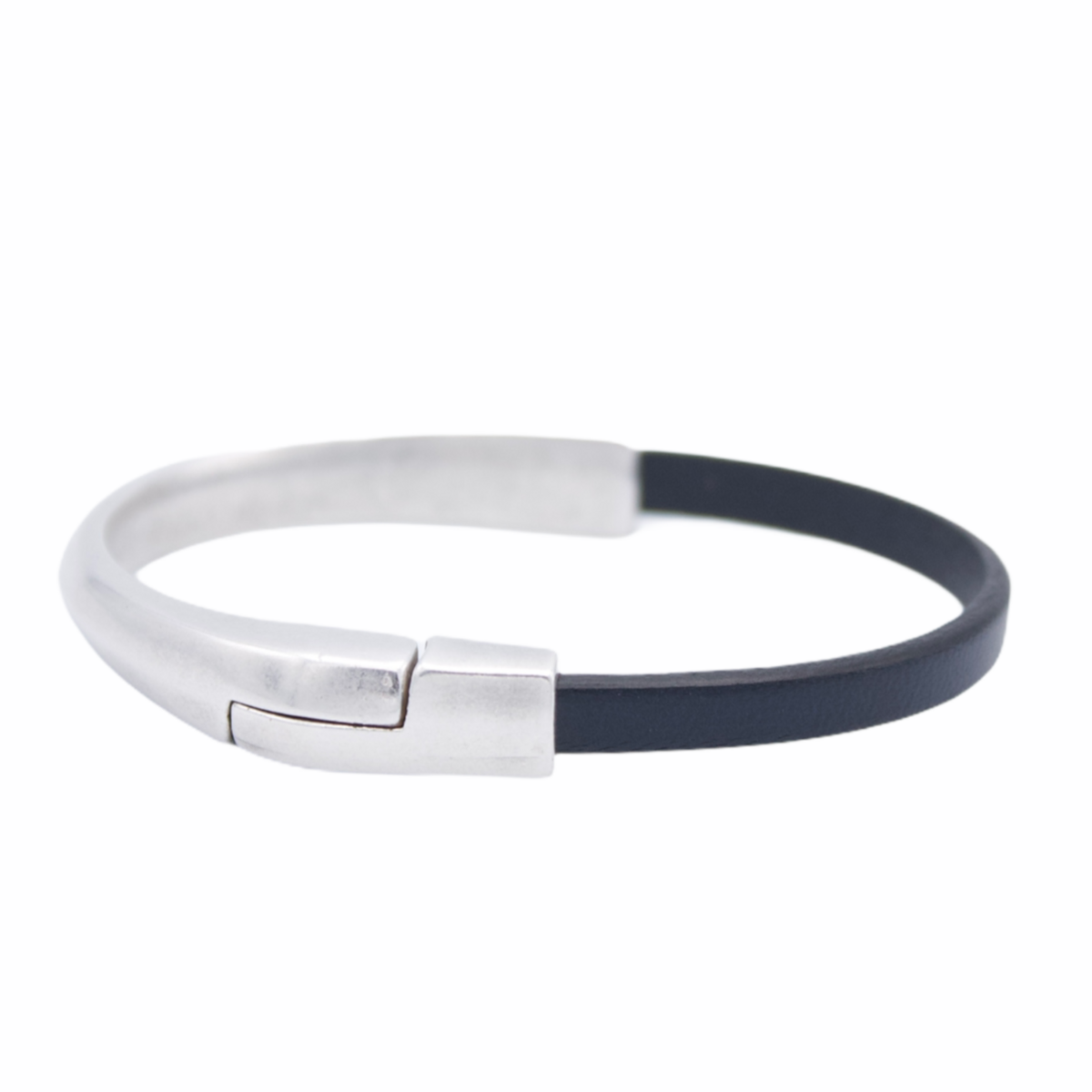 AMACAYACÚ (zilver) leren armband met magnetische sluiting