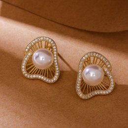 Lotus Design Sparkling Pearl Earrings & Rings