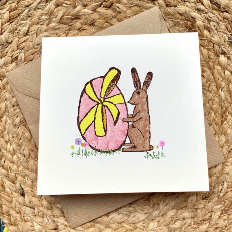 Tarjeta Conejito de Pascua de Chocolate con Huevo