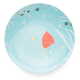 Dinner plates with birds