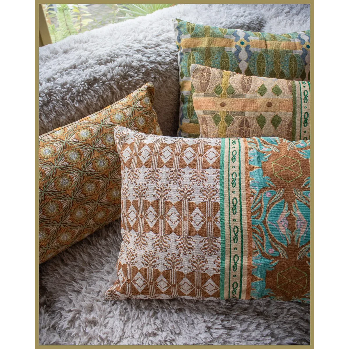 NIN-NIT Mouvement Classiques cushion | 100% woven cotton | decorative cushion with beach vibe, stripes and nature print | brown | blue | turquoise | sea ​​green | green | beige | white | 40x60 cm