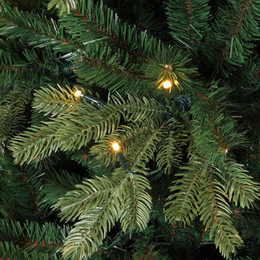 Künstlicher Weihnachtsbaum beleuchtet Sherwood Green