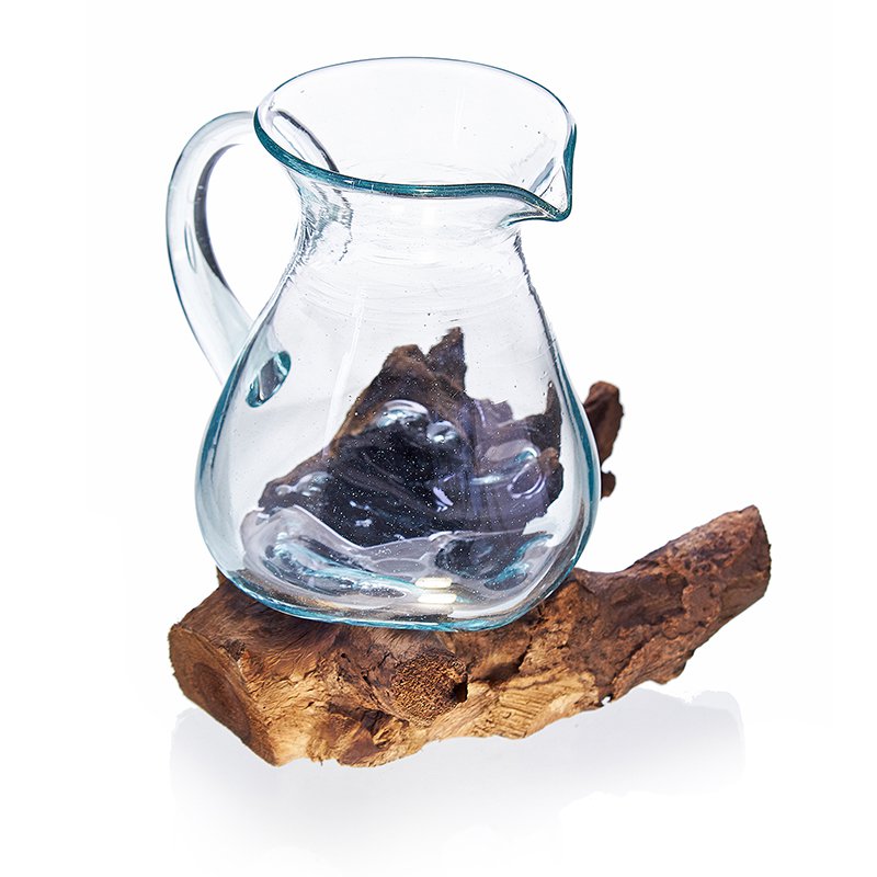 Gesmolten glas op hout - waterkan