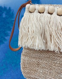 COTTON HANDBAG WITH WOODEN BALLS