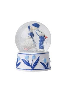 Snow globe Kissing couple blue