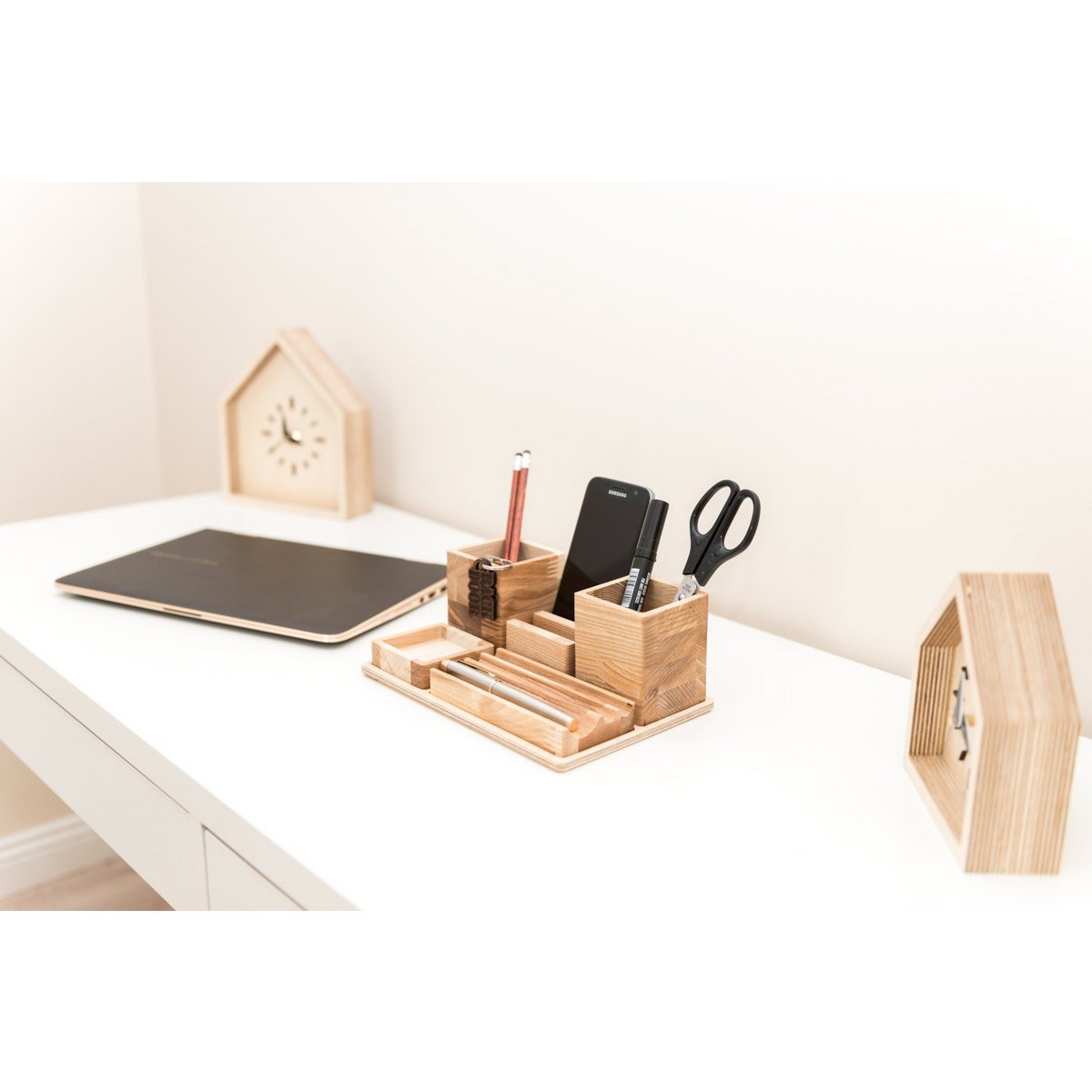 Houten bureau-organizer, Houten bureau-organizer