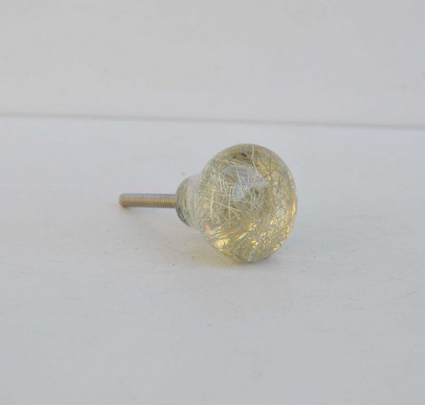 Glass knob with golden strings inside 3x3 cm