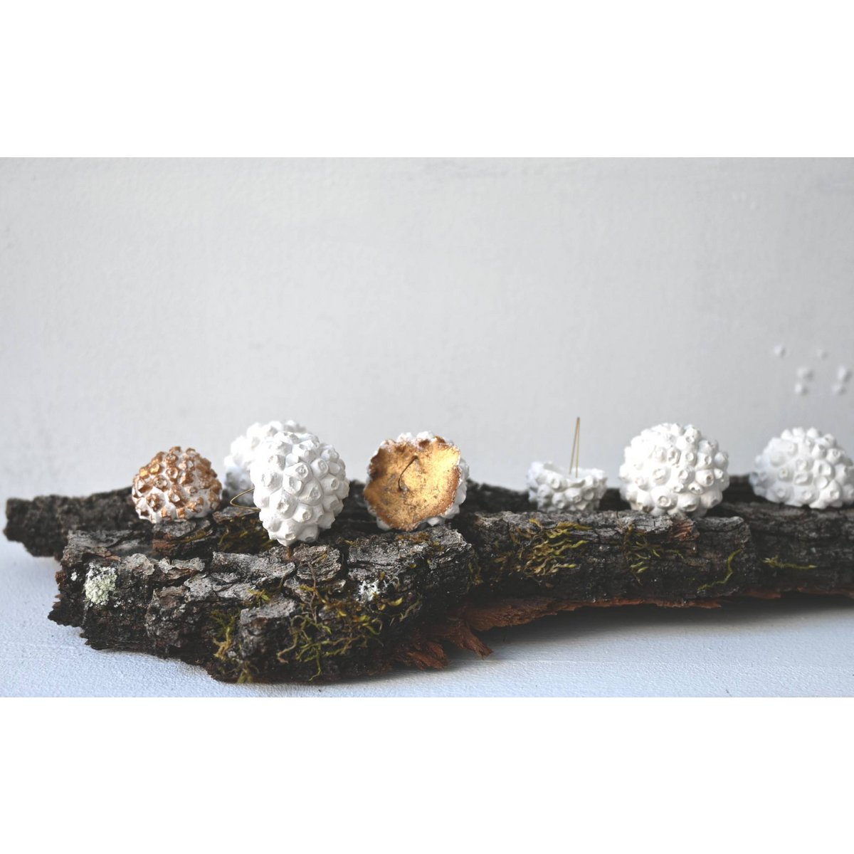 Ciondolo decorativo in gesso porcellanato, 10 pezzi