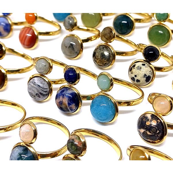 Stainless steel gemstone rings with a setting of 10 and 8mm (10 pieces)