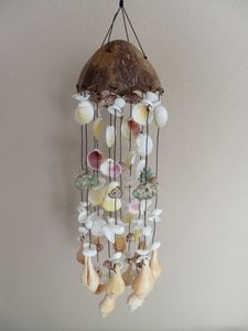 Anhänger aus Kokosnussschale - WC Batok