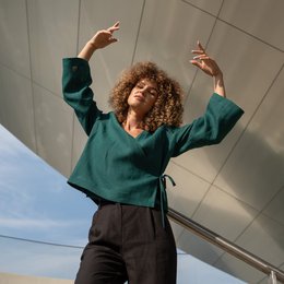 Top cruzado de lino Thea