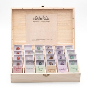 Gemstones in box mix