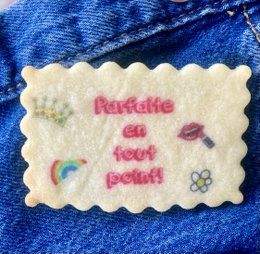 Box of personalized biscuits with the theme "Croque moi!" Copy