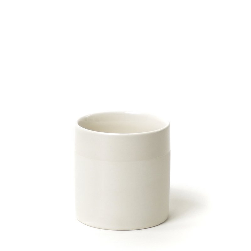 Cup Cyl S cer mat w.band white 150ml 6,7x7cm