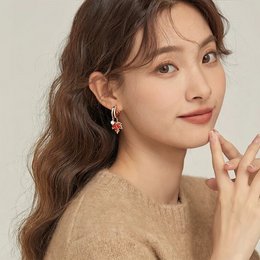 Autumn Maple Pearl Drop Earrings