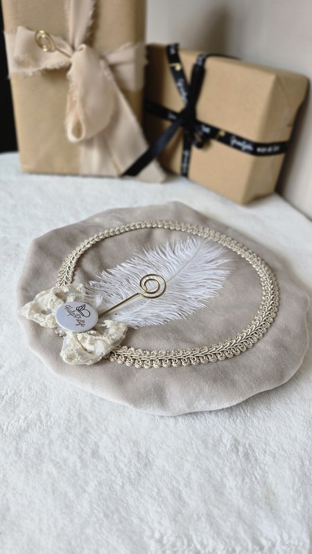 Luxury Pete hat | Beige velvet | Bow