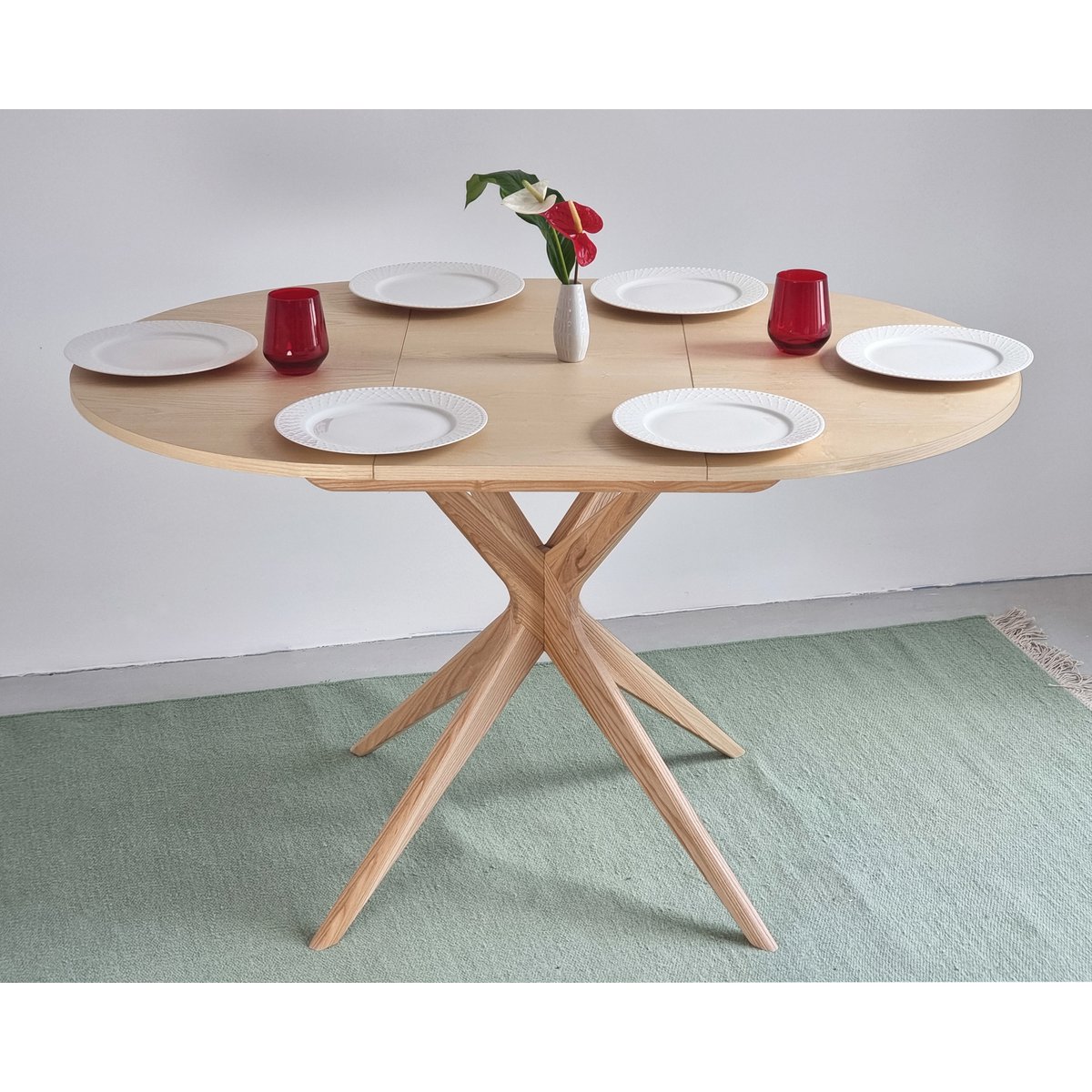 Round Extendable Dining Table veneered JUBI