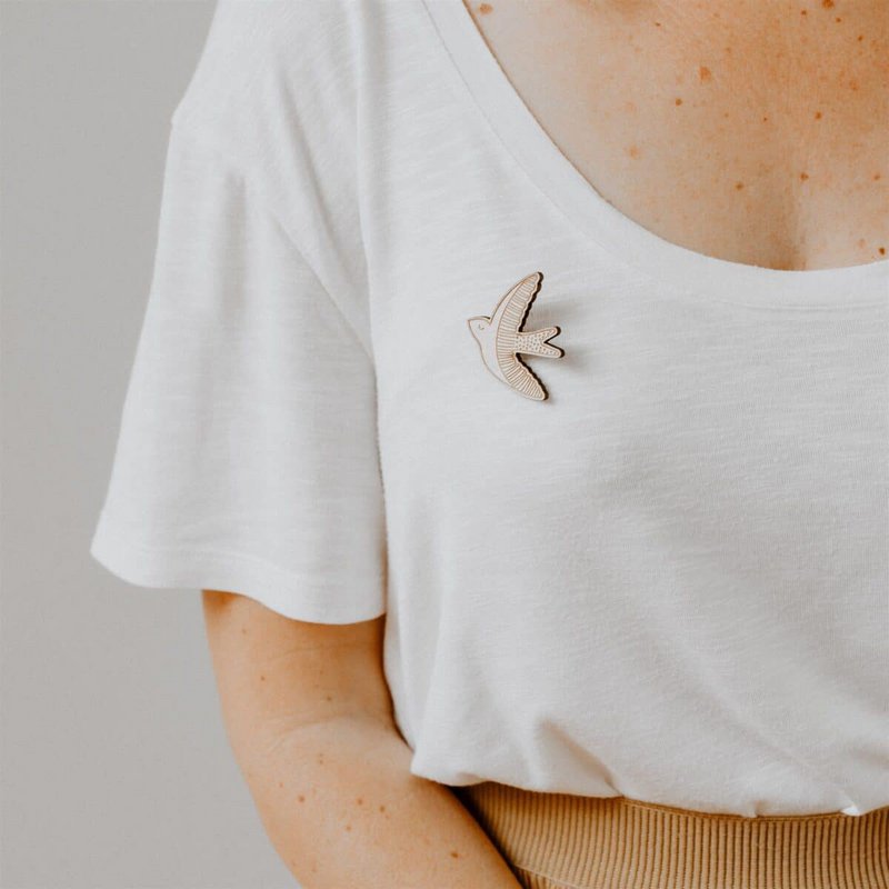 Wooden pins - Swallow