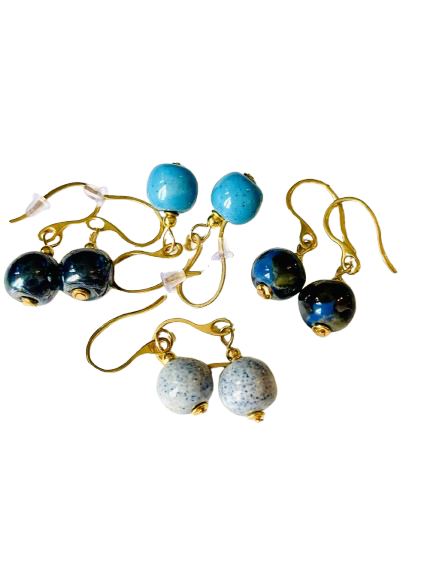 KAZURI | 4x Earring hook Classic | Early Blue Gold | Fairtrade | ceramics