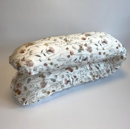 3 in 1 pillow / nursing pillow / side sleeper / positioning pillow