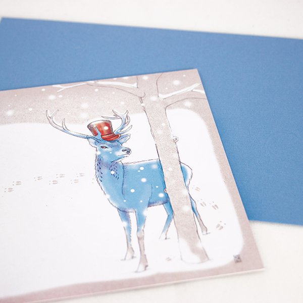 Wenskaart hert in de sneeuw (blauwe envelop)