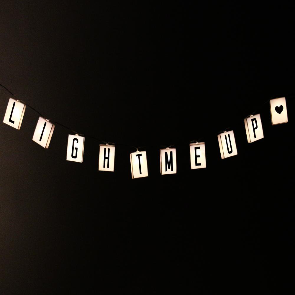 Scrabble-Lichtgirlande HF