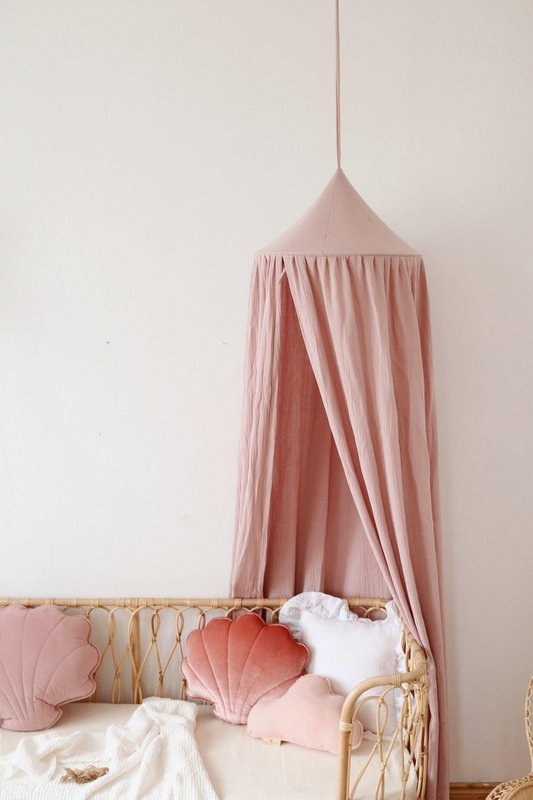 "Baby pink" baldakin