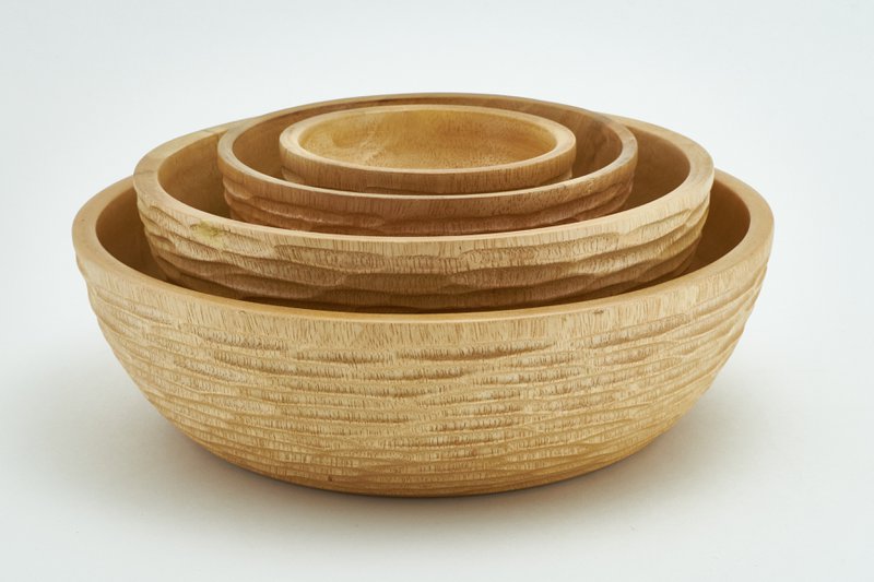 Drewniana miska - miska na owoce - salaterka - model Carved Low - natural - różne rozmiary