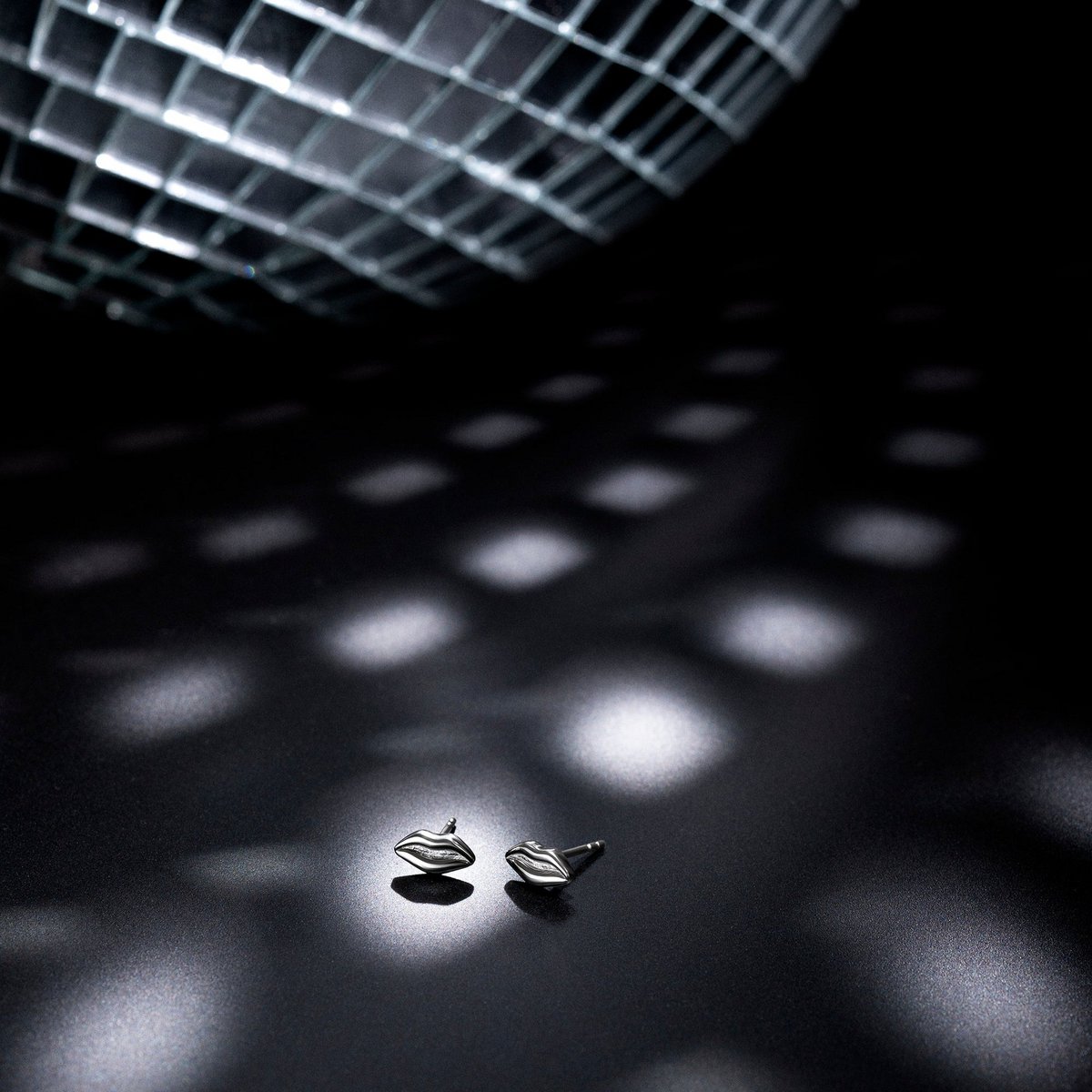 Orecchini labbra in argento