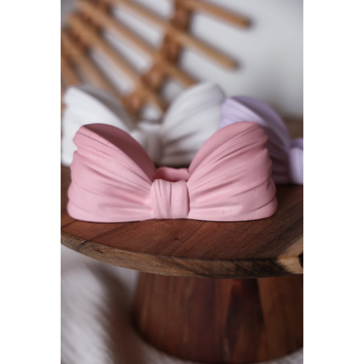 Bow candlestick 2