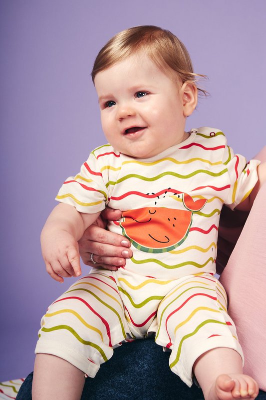 Chevron Whale-Melon Strampler