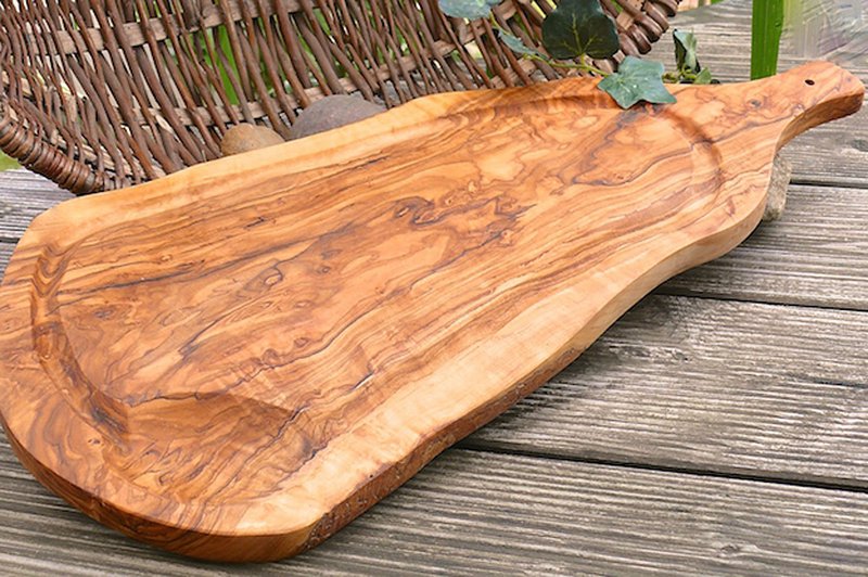 Tranchierbrett XXL (> 50 cm) mit Saftrille & Griff