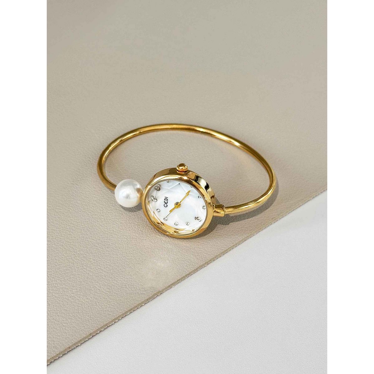Gold-White