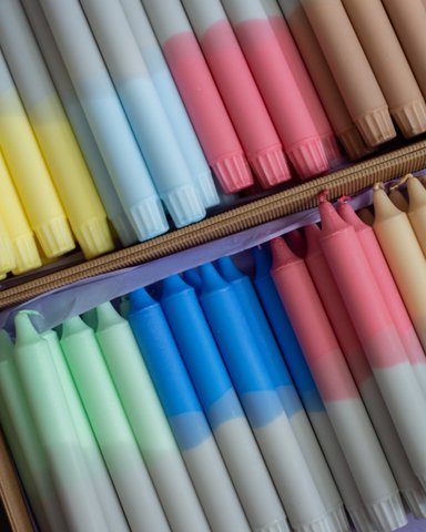 Spitzkerzen - Mischung aus grauen Farben
