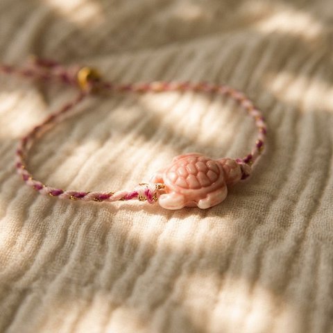 Tiny Turtle Braided Bracelet Pink