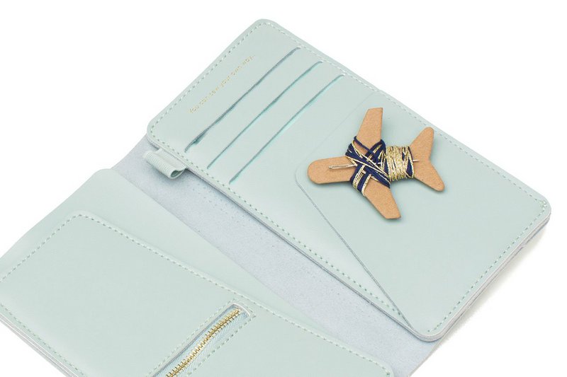 Stitch Travel Wallet - Mint