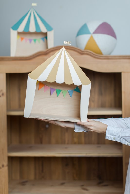 Circus shelf „the big top!” mustard-white