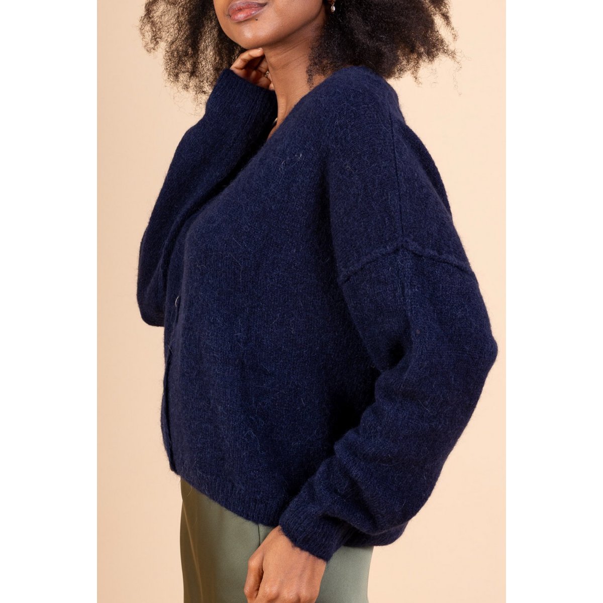 Cardigan Femme - Qualité Premium – Col V Profond en Maille Douce avec Boutons- ALPAGA/ LAINE - 23050